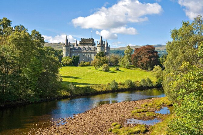 1 Day Castles, West Highlands and Loch Lomond Tour from Edinburgh - Inveraray, Loch Fyne, and the lunch decision