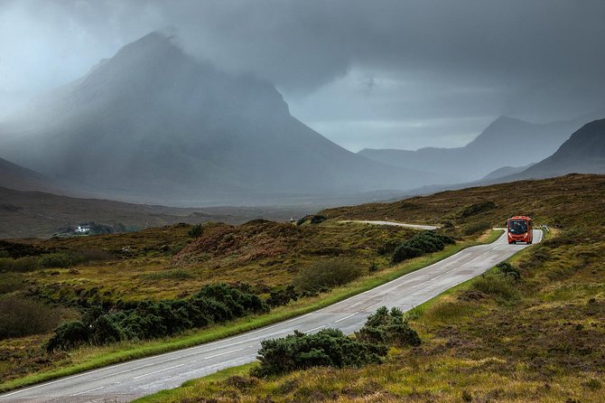 3-Day Isle of Skye Inverness Highlands and Glenfinnan Viaduct Tour from Edinburgh - The guide can make or break the ride