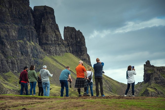 3-Day Isle of Skye Inverness Highlands and Glenfinnan Viaduct Tour from Edinburgh - Glenfinnan Viaduct and Jacobite stories