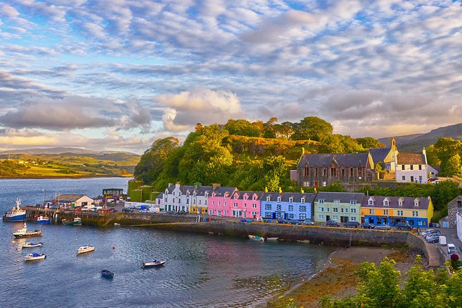 4-Day Isle of Skye and Highlands Small-Group Tour from Edinburgh - From Edinburgh to the first Highland views
