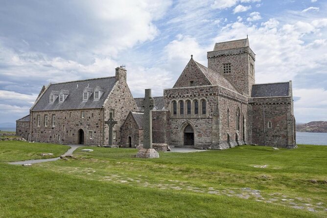 4-Day Magical Mull, Iona & West Highlands Small-Group Tour from Edinburgh - Day 3: Calgary Bay and Mull’s open coast