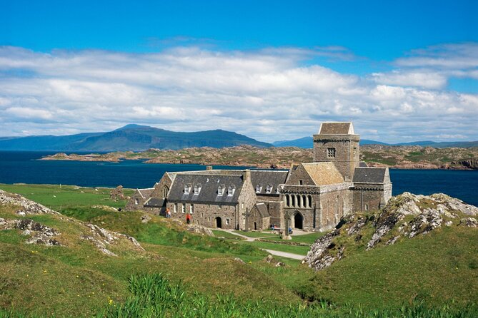 4 Day Mull, Iona and Staffa Puffin Experience from Edinburgh - What the $1,177.78 price includes