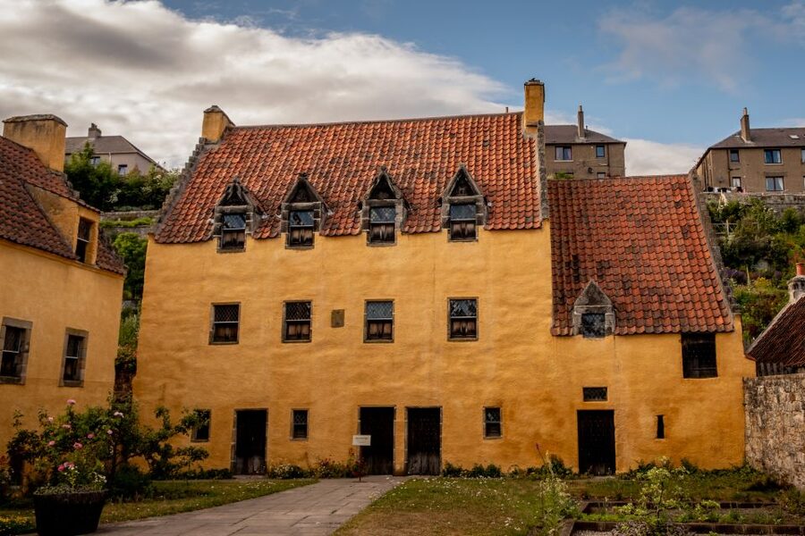 4-Day Outlander Trail From Edinburgh - The mini-coach and the rhythm of the days
