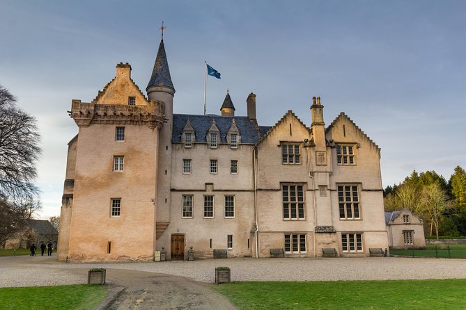 4-Day Scottish Castles Experience Small-Group Tour from Edinburgh - What this four-day Scottish castles tour really offers