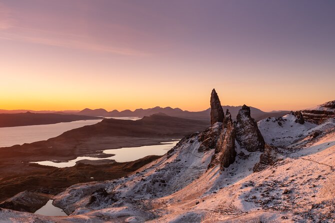 5-Day Isle of Skye, Loch Ness & Inverness From Edinburgh - Day 2: Glenfinnan, Eilean Donan, and Portree