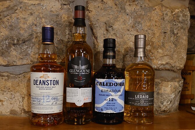 Afternoon Whisky Tasting in a Traditional Edinburgh Bar - Why the small group matters