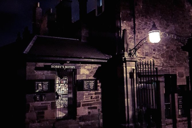 City of the Dead Haunted Graveyard Tour - Entering Greyfriars Kirkyard