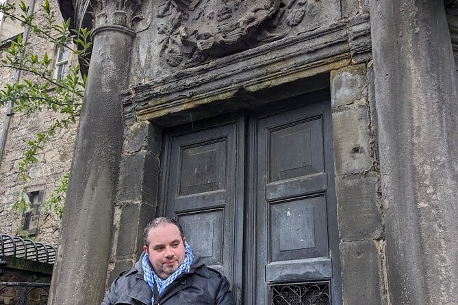 Dark History and Ghost Tour of Edinburgh - Mercat Cross and Edinburgh’s public punishments