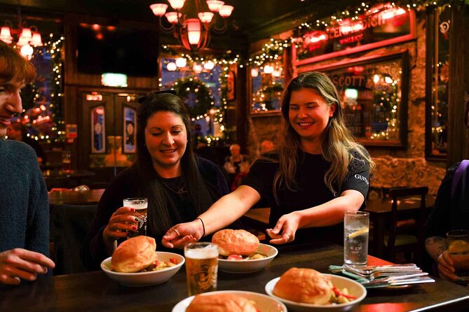 Eating Edinburgh: Old Town Food & Drinks Tour - Starting at the Paddington Bear statue