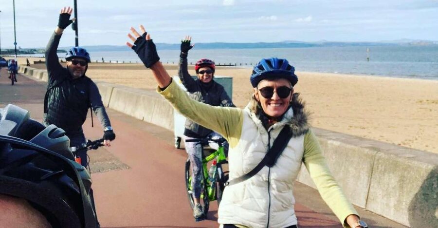 Edinburgh: 20-mile cycle tour (mostly traffic free) - Following the Union Canal toward the heart of the city