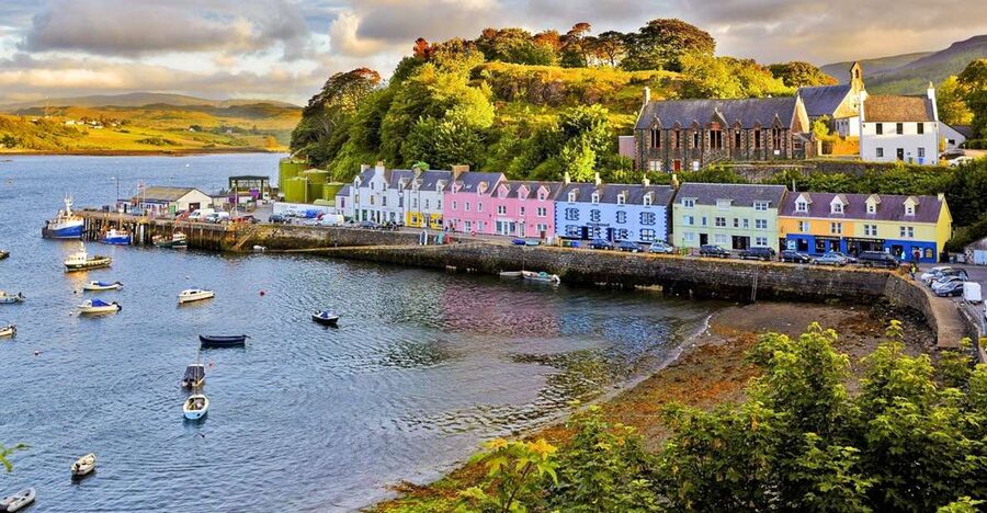 Edinburgh: 3-Day Isle of Skye, Highlands, and Loch Ness Tour - A full day among Skye’s famous sights