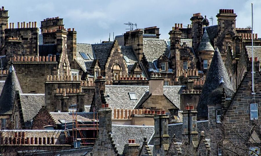 Edinburgh: 3-Hour Historical Walking Tour in Italian - Why this walk works as an Edinburgh introduction