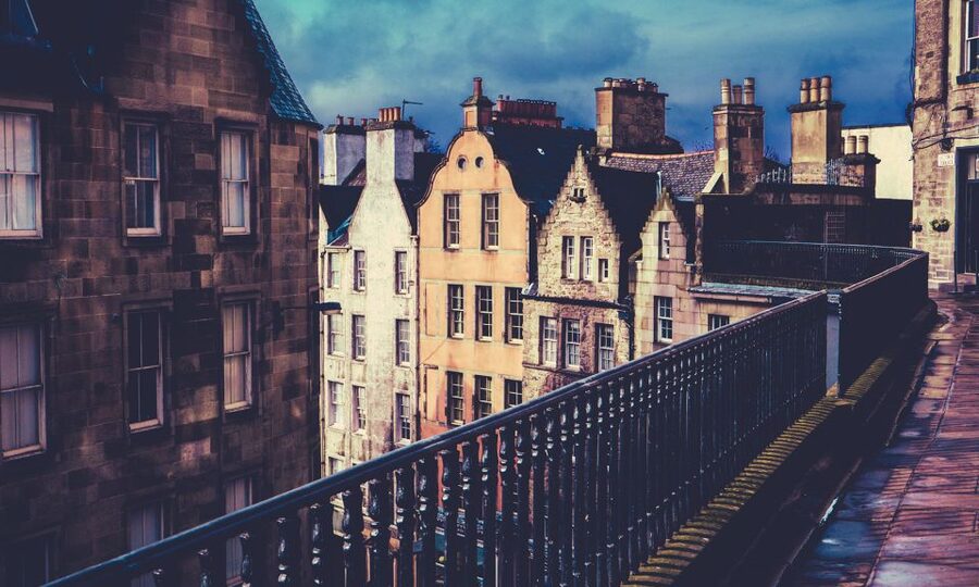 Edinburgh: 3-Hour Historical Walking Tour in Spanish - Mary Queen of Scots and the Scottish Enlightenment