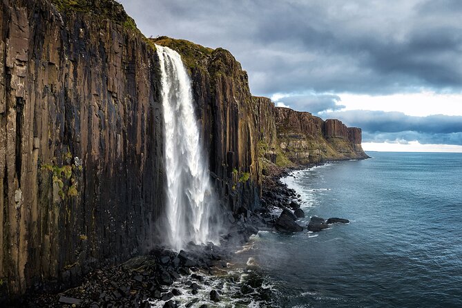 Edinburgh:5-Day Isle of Skye, Inverness & Loch Ness Tour w/Hostel - Day 1: From the Kelpies to Glencoe and Oban