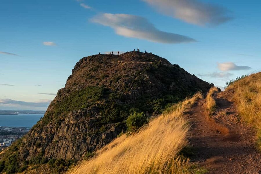 Edinburgh: Arthur's Seat Hike with Mountain Guide - Who Should Book This Hike?