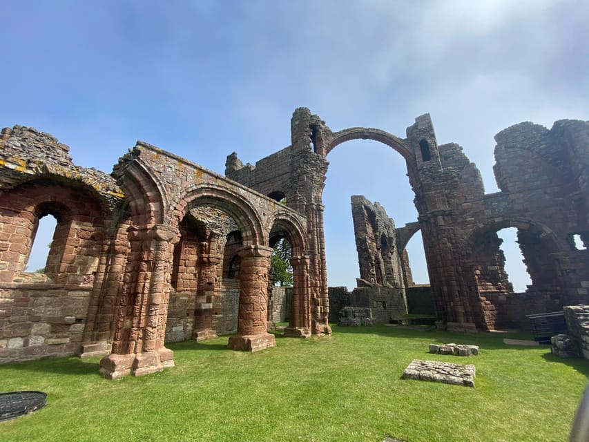 Edinburgh: Bamburgh Castle, Northumberland and Alnwick Trip - Who should book this Northumberland day trip