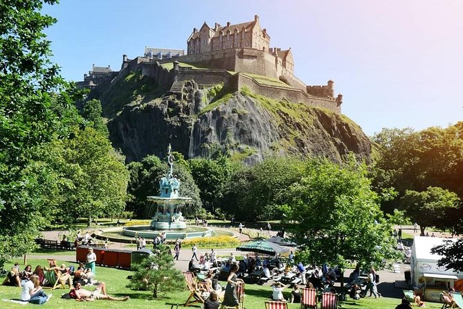 Edinburgh Castle Guided Walking Tour in English - What the guide covers inside the grounds