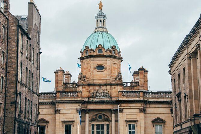 Edinburgh Castle & Old Town Small Group Guided Tour - The Old Town quarter and its darker past