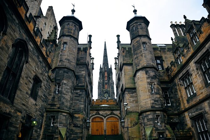 Edinburgh Castle & Old Town Small Group Guided Tour - Inside Edinburgh Castle for about 50 minutes