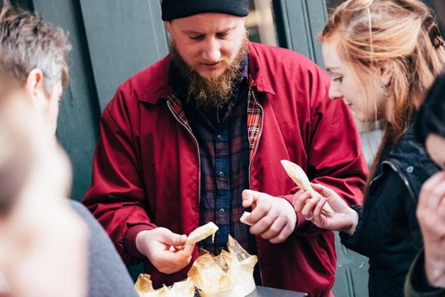 Edinburgh: Cheese Crawl with Local Guide - Mellis Cheese Stockbridge and the final glass of wine