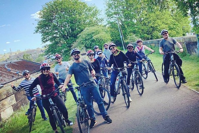 Edinburgh City Bike Tour - Choice of E-Bike or Manual - Union Canal and Edinburgh Quay: starting beside the water