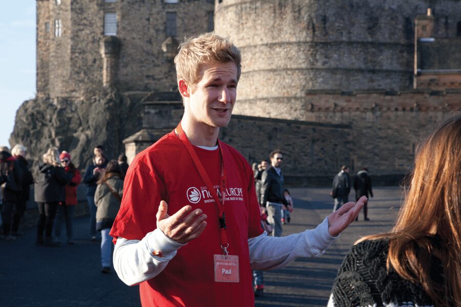 Edinburgh: City Highlights Walking Tour - Key points at a glance