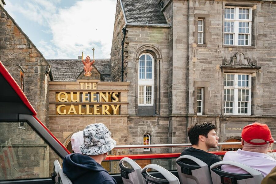 Edinburgh: City Sightseeing Hop-On Hop-Off Bus Tour - Grassmarket and Castle Rock
