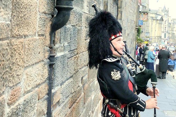 Edinburgh City Walking Tour, Discover Old Town, Royal Mile with a Local Expert! - Reaching the Scottish Parliament after 2 to 2.5 hours