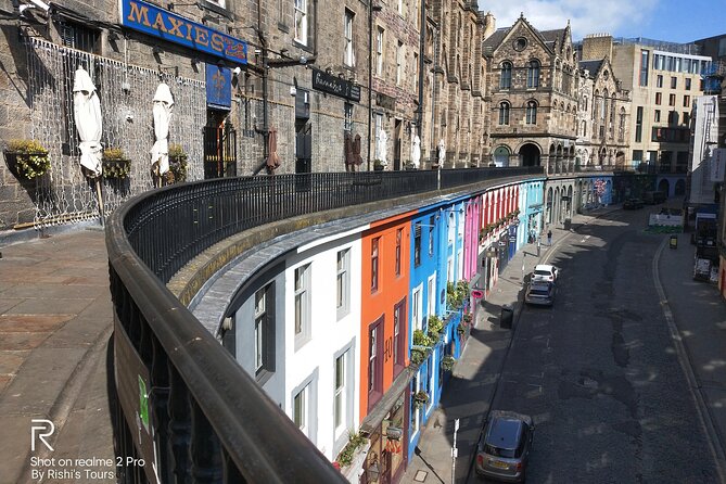 Edinburgh City Walking Tour, Discover Old Town, Royal Mile with a Local Expert! - Hidden alleys, old plumbing, and streets at different levels
