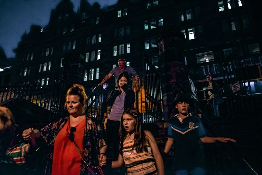Edinburgh: Comedy Horror Ghost Bus Tour - A theatrical way to meet Edinburgh after dark