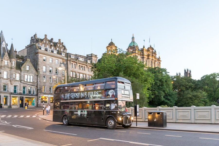 Edinburgh: Comedy Horror Ghost Bus Tour - Grassmarket, Greyfriar’s Kirk, and the graveyard stop