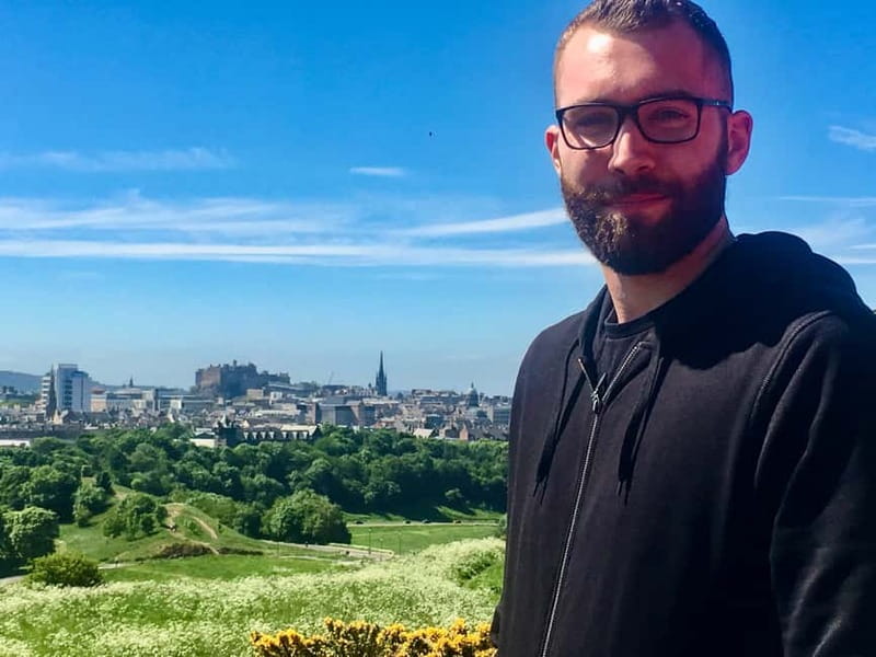 Edinburgh: Custom Highlights & Hidden Gems Tour with a Local - Choosing between three, six, and eight hours