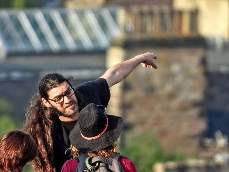 Edinburgh: Dark History Royal Mile Walking Tour - What to bring and how to approach the walk