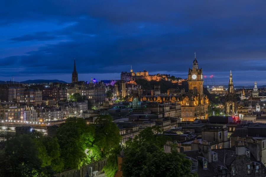 Edinburgh: Dark Secrets of the Old Town Ghost Walking Tour - What the Two-Hour Walk Actually Covers