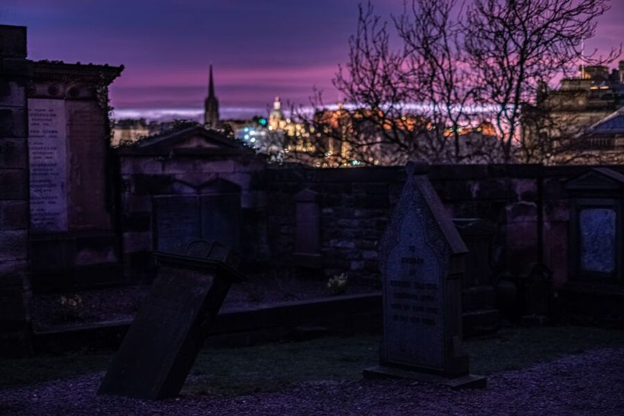 Edinburgh: Dark Secrets of the Old Town Ghost Walking Tour - Witch and Warlock Trials in Scotland