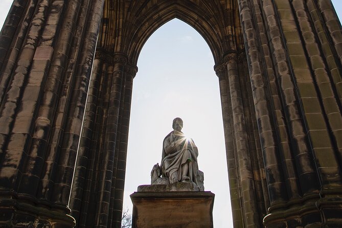 Edinburgh: Dean Village & New Town Walking Tour - Who will get the most from this walk