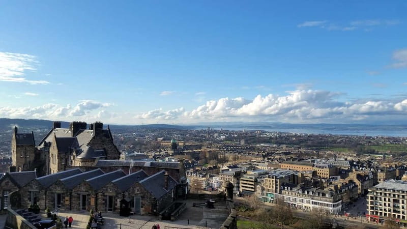 Edinburgh: Edinburgh Castle Guided History Tour with Tickets - Key points to know before you book