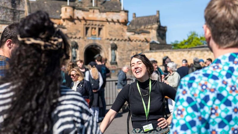 Edinburgh: Edinburgh Castle Guided History Tour with Tickets - Meeting on the Royal Mile, not at the castle