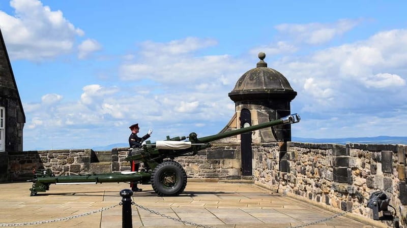 Edinburgh: Edinburgh Castle Guided History Tour with Tickets - How the $50 price measures up