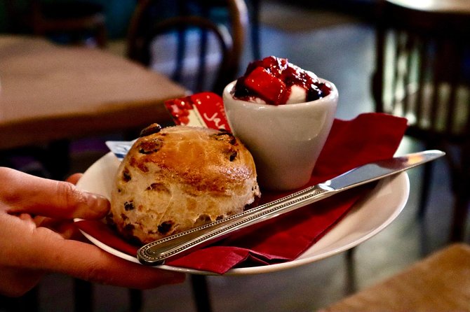 Edinburgh Food Tour with Scotch, Haggis, a Secret Dish & More - Starting at St Giles’ Cathedral on the Royal Mile