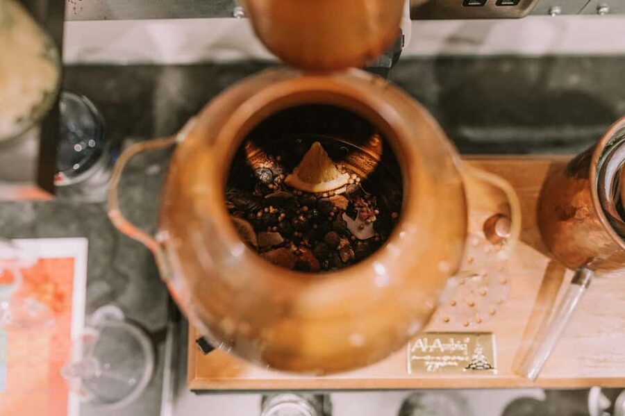 Edinburgh: Gin Distillation Workshop with Gin Tasting - Who will enjoy this best