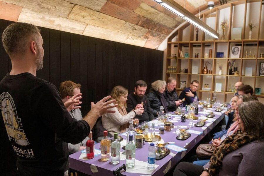 Edinburgh: Gin Distillery Tour and Tasting - The Flavour Arch and the botanicals