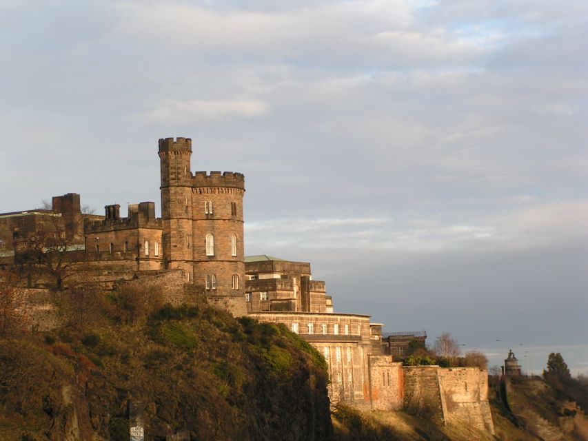 Edinburgh: Guided Tour in French - Why this Old Town and New Town pairing works