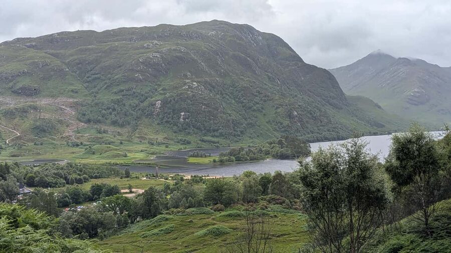 Edinburgh: Harry Potter, Glenfinnan Viaduct & Highland Tour - Luss and Loch Lomond ease you into the Highlands