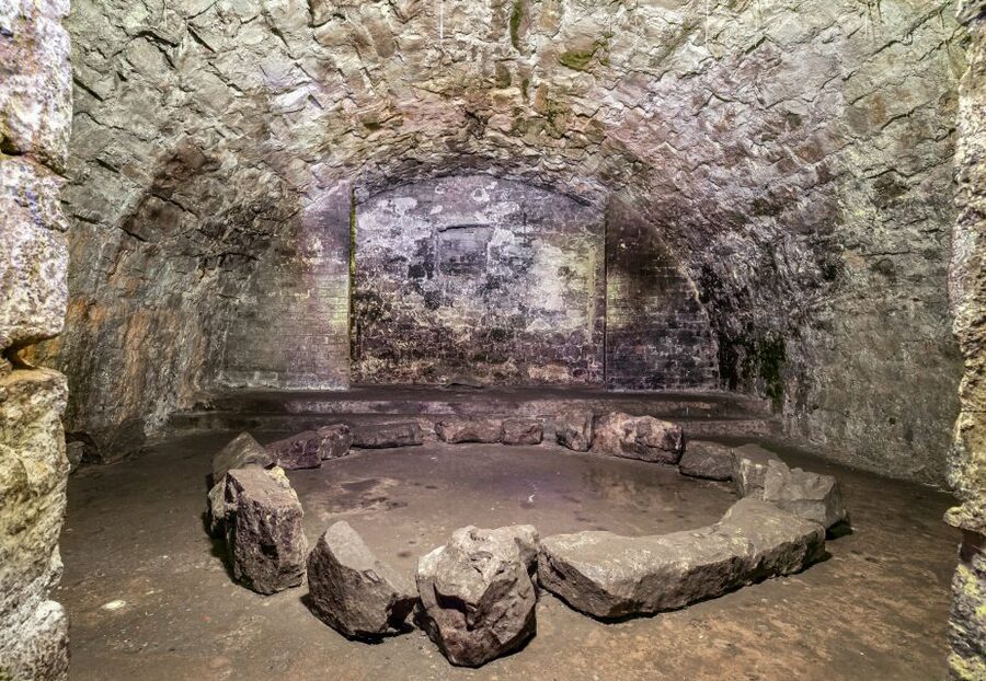 Edinburgh: Haunted Underground Vaults and Graveyard Tour - From 300 Lawnmarket to Edinburgh’s darker corners