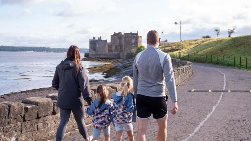Edinburgh: Highland Cow, Blackness Castle, and Cake Tour - A scenic ride that keeps the day easy