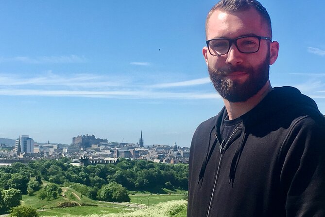 Edinburgh Highlights & Hidden Gems: Private Tour with a Local - Edinburgh Castle and the Scott Monument