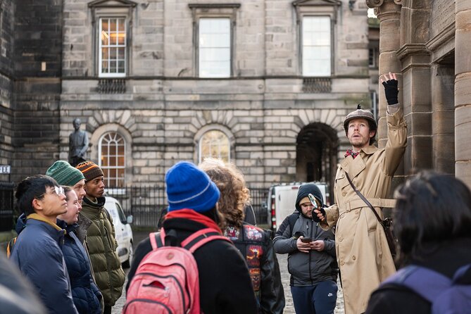 Edinburgh Historical Gems Tour with Whisky & Local Flavours - Who should book this tour