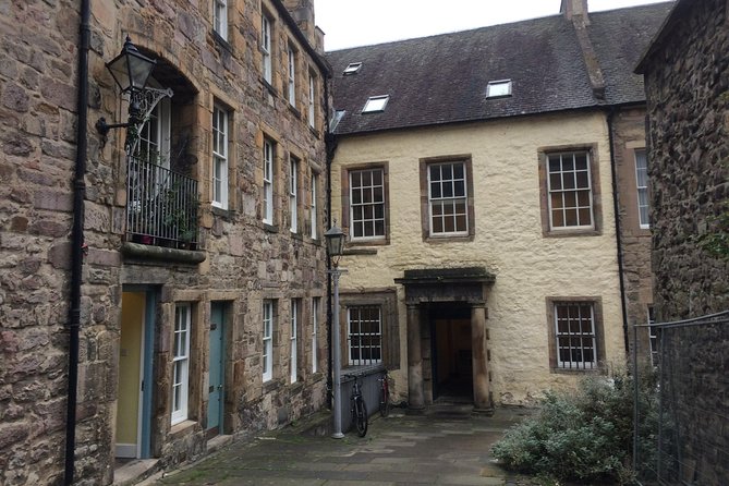 Edinburgh: History Lovers Old Town Walking Tour - Is $24.95 a fair price?