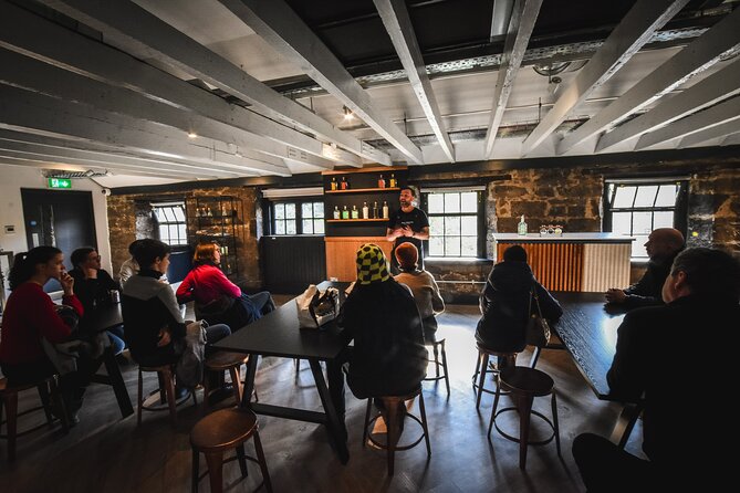 Edinburgh: Holyrood Distillery Whisky and Gin Tour & Tasting - Why the gin and whisky pairing works